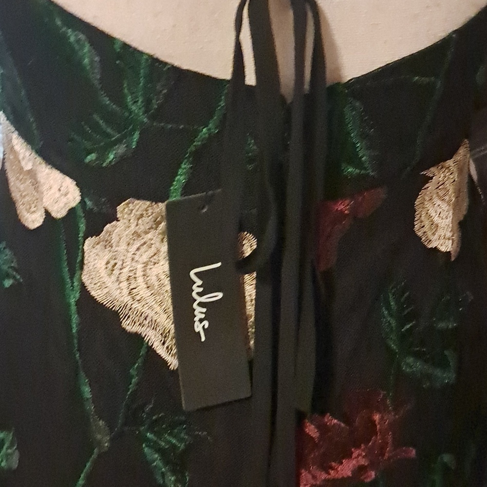 Lulu's True to Heart Black Floral Embroidered Maxi Dress Size S Mermaid Ruffled - Picture 9 of 12